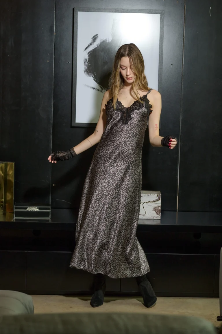 Alternative view of Camisolin largo- JFCAMT31A31