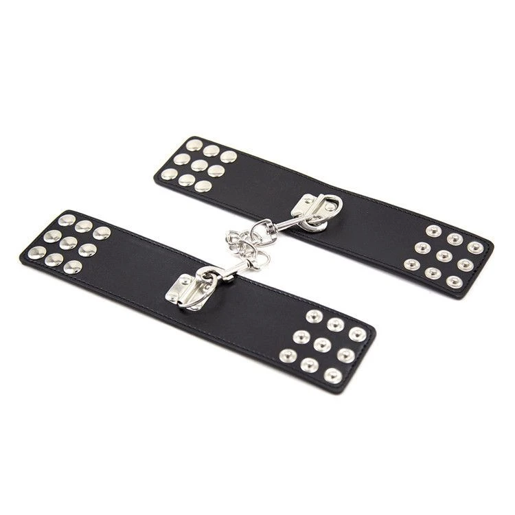 Muñequera con tachas - JXAESP00B - Image 3